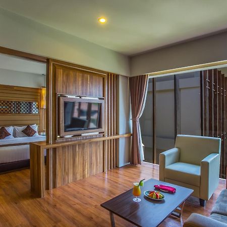The Lerina Hotel Nusa Dua Exterior photo